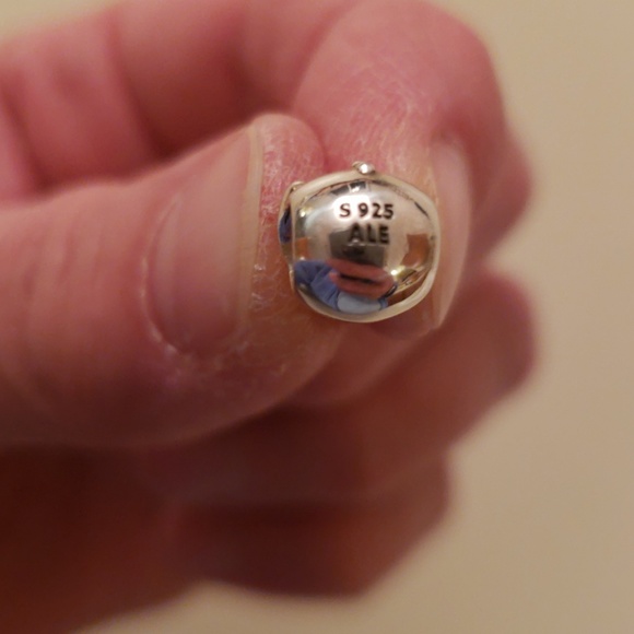 Pandora Snowman charm - Picture 3 of 4